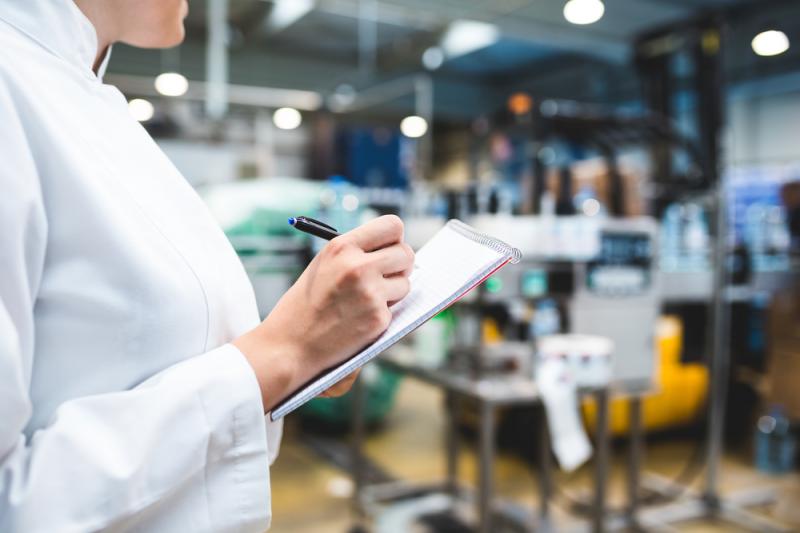 O AVCB é essencial para a segurança de instalações industriais, garantindo conformidade com normas e proteção de pessoas e patrimônio.