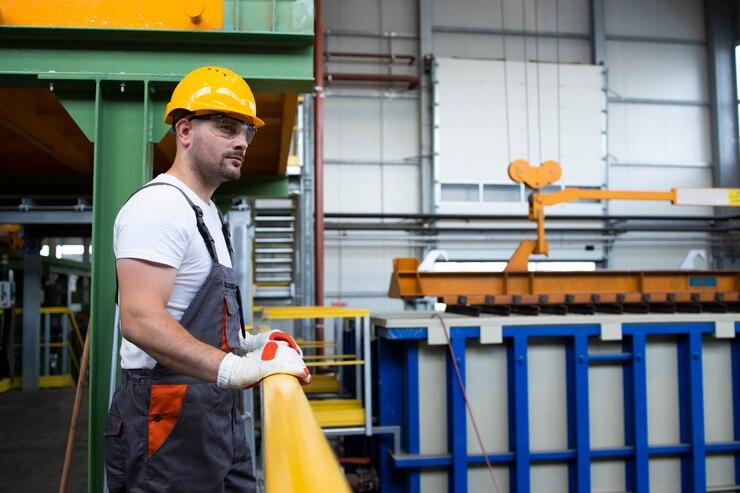 Melhorando a Segurança do Trabalho: Um Guia Completo Sobre Proteções de Máquinas Industriais